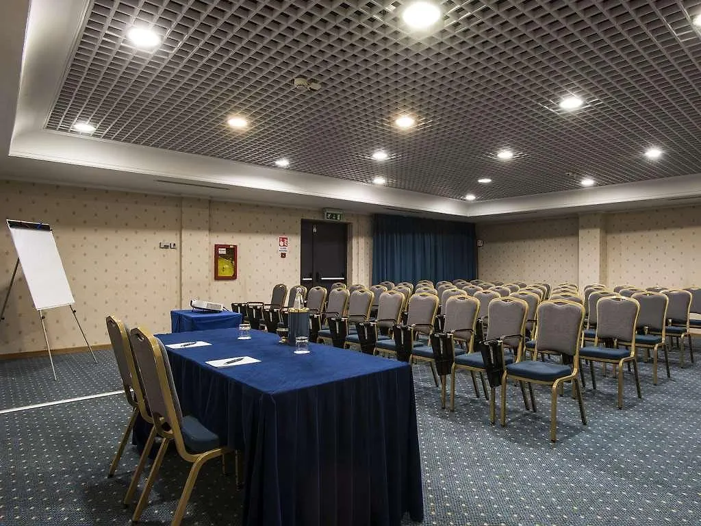 Flyon Hotel & Conference Center Bolonha