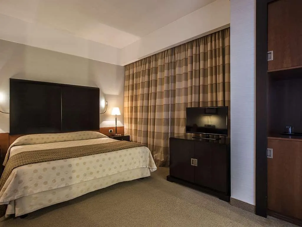 ****  Flyon Hotel & Conference Center Bolonha Itália
