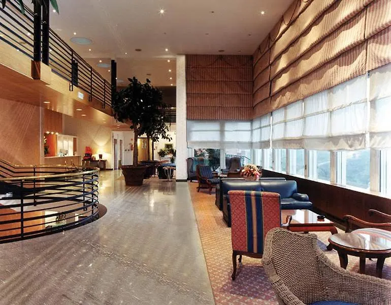 Flyon Hotel & Conference Center Bolonha