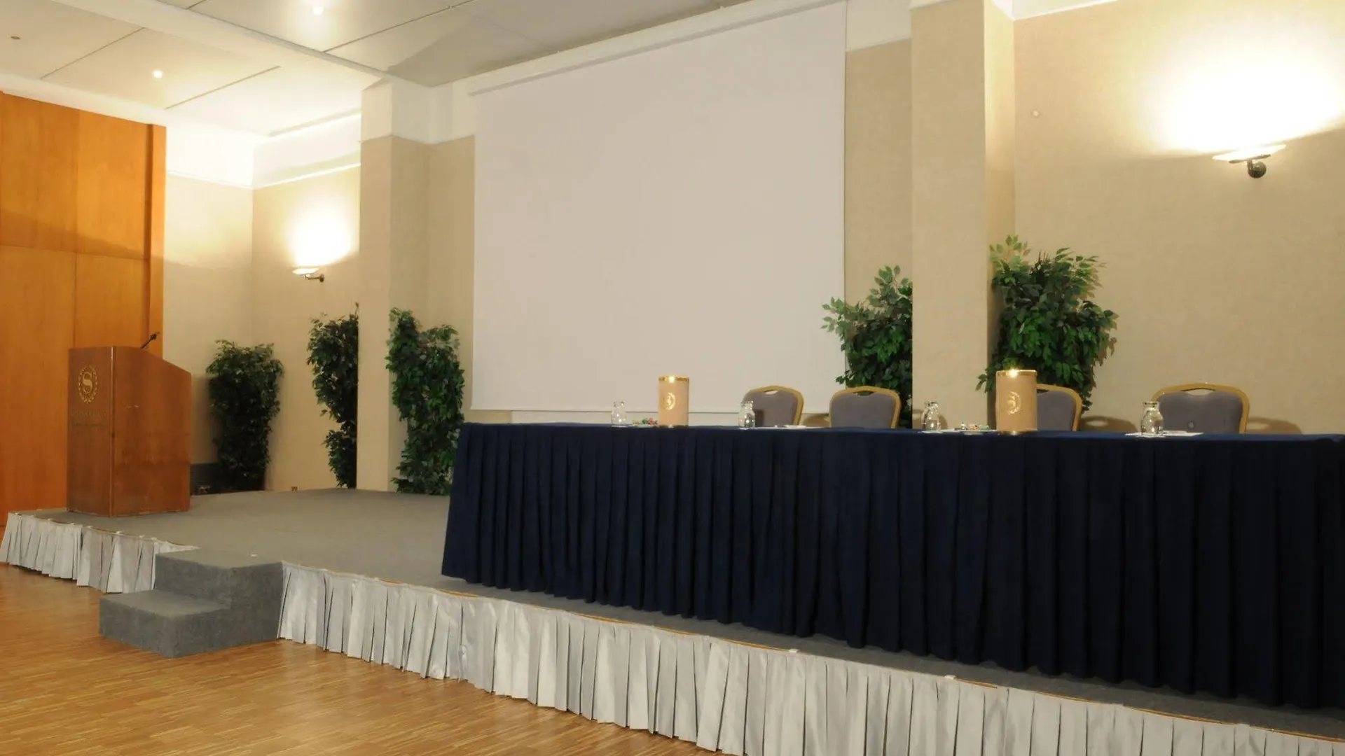 ****  Flyon Hotel & Conference Center Bologna Italy
