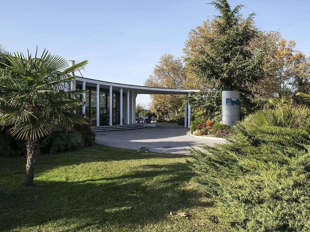Flyon Hotel & Conference Center Bolonia